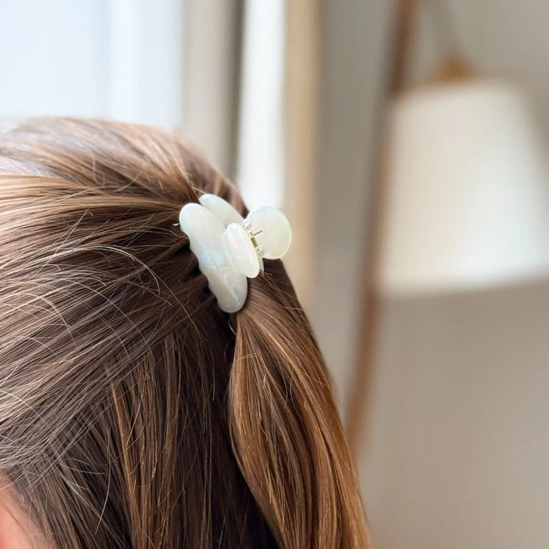 Bachca - Pearlescent Hair Clip