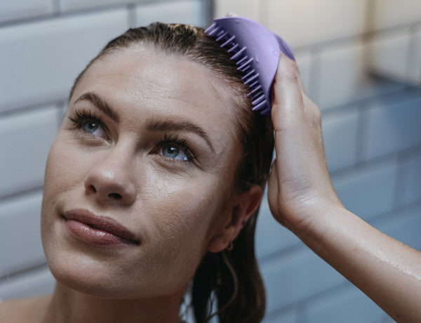 Tangle Teezer - The Scalp Exfoliator & Massager Pretty Pink